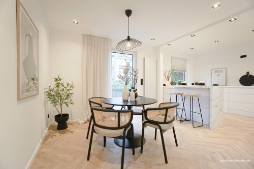 Enhance your Home Staging project with this unique freestanding cardboard bar 124 cm, suitable for all Cubiqz cardboard kitchens