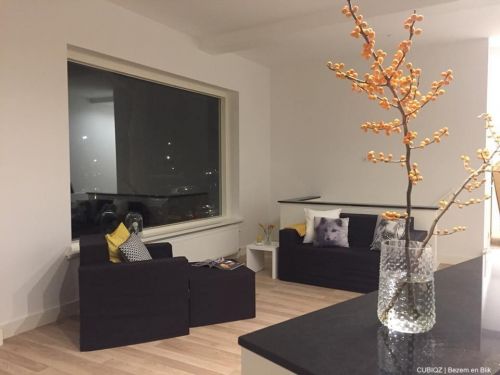 LUUCK modular cardboard side table three-sided (price is excluding accessories) by cubiqz